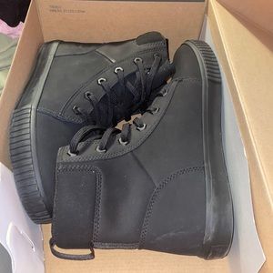 Brand new  black timbs mens